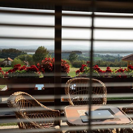 Zlatni Prag - Kraljevo Villa Exteriör bild