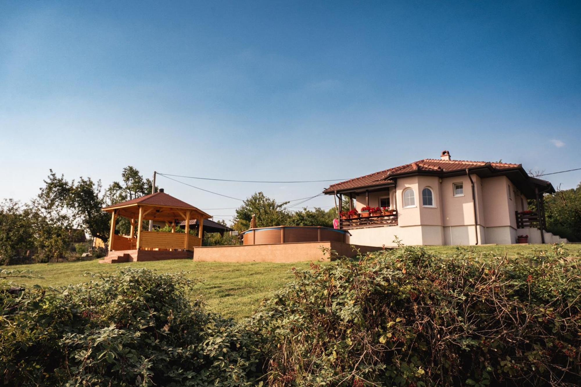 Zlatni Prag - Kraljevo Villa Exteriör bild