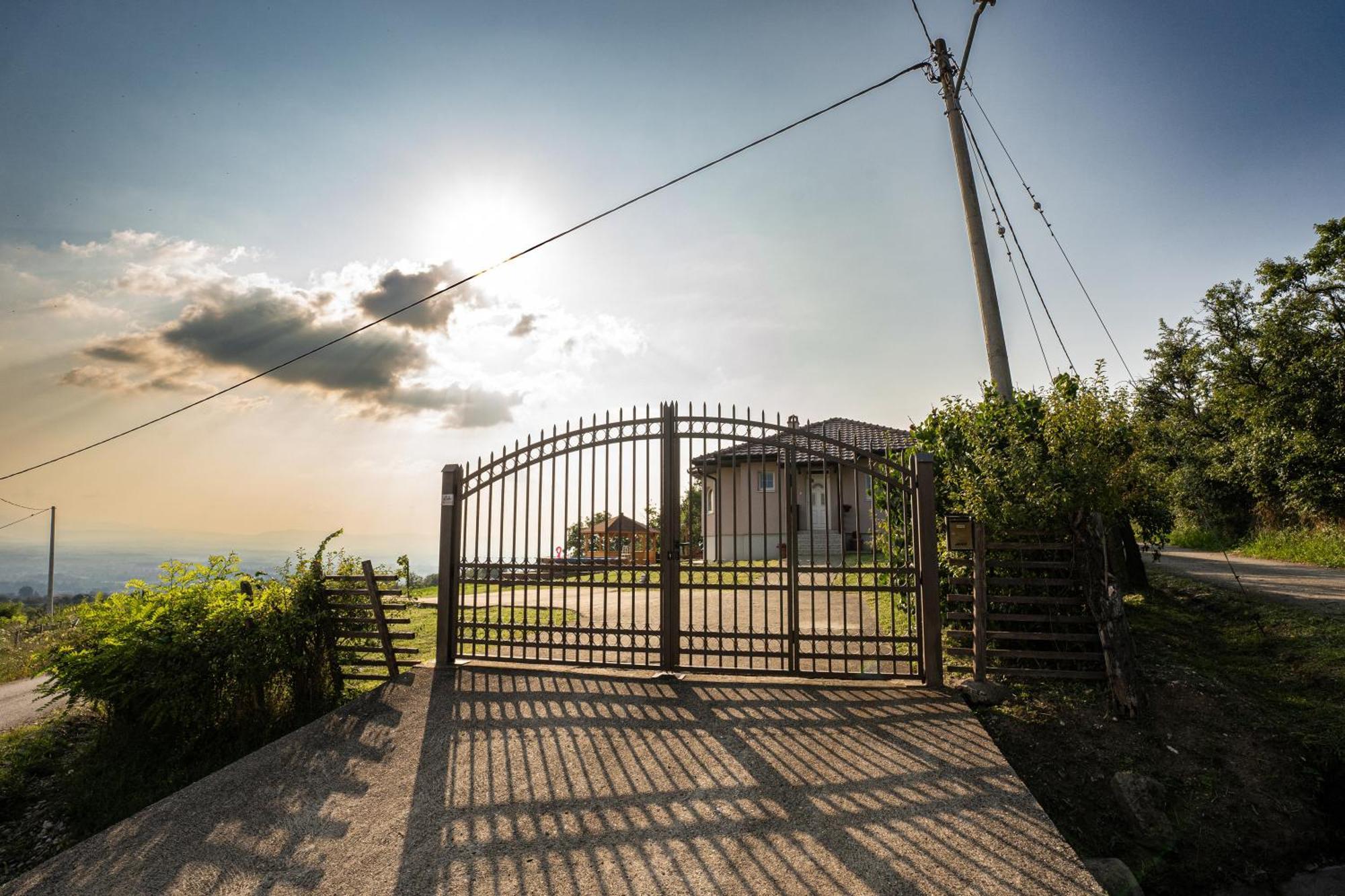 Zlatni Prag - Kraljevo Villa Exteriör bild