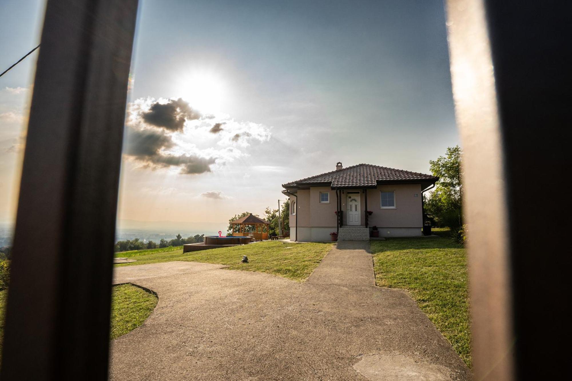 Zlatni Prag - Kraljevo Villa Exteriör bild